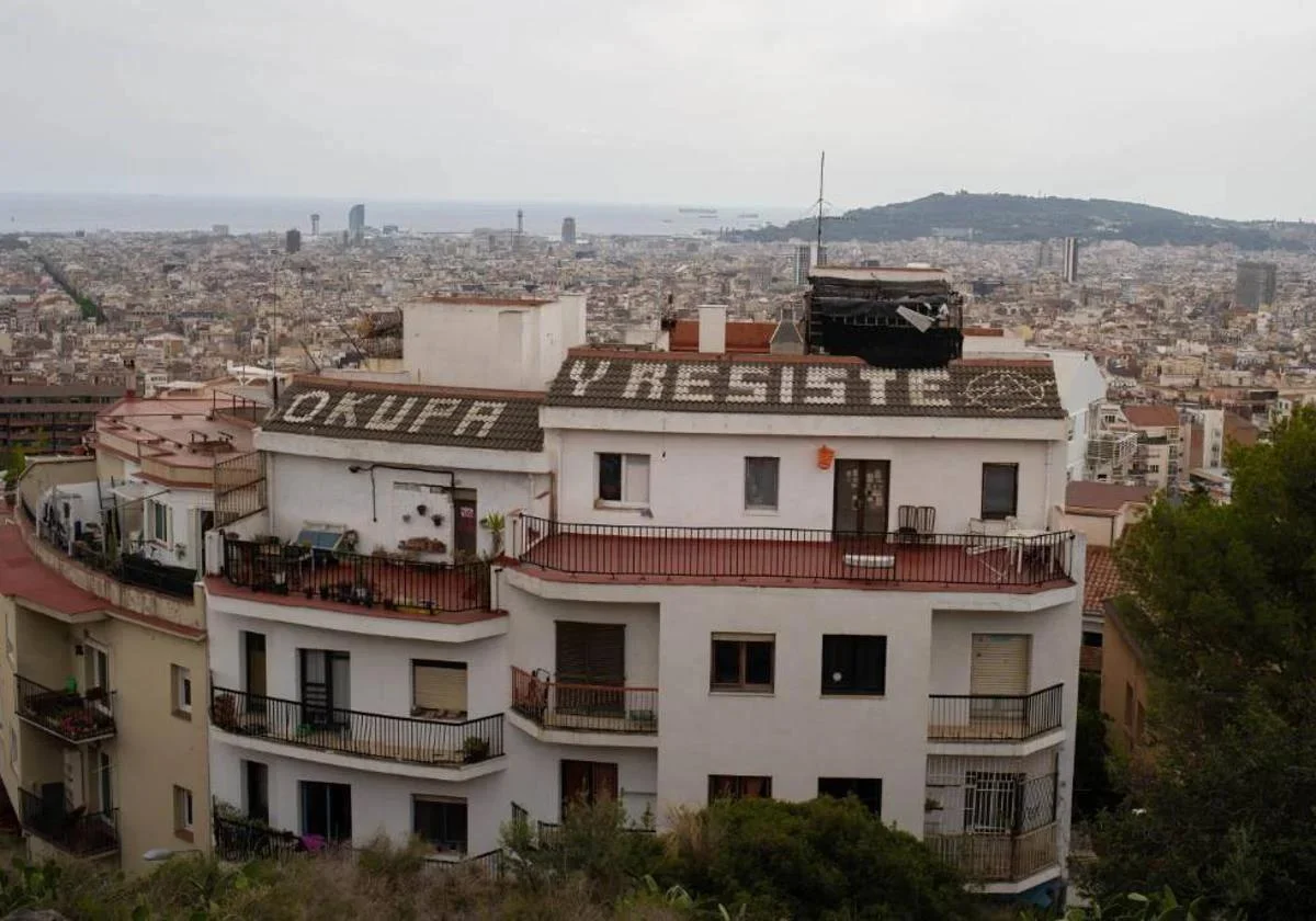 squatted-building-barcelona-kn2E-U53126082735fNu-1200x840@Diario Sur